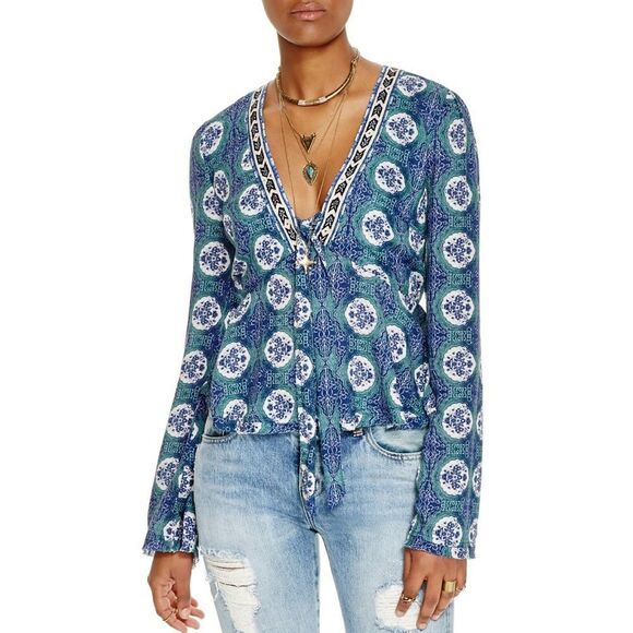 New! FREE PEOPLE Women's V-neck Tie-front Bell Sleeve Top Boho Style Blue - Picture 1 of 4